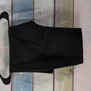 Apt 9 Curvy Fit Short